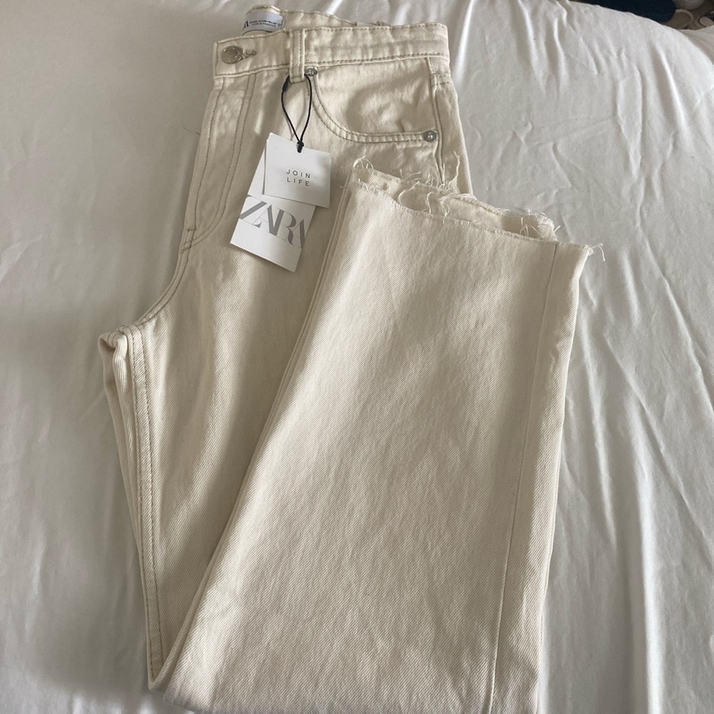 COPY - ZARA Hi Rise Straight Jeans in Ecru